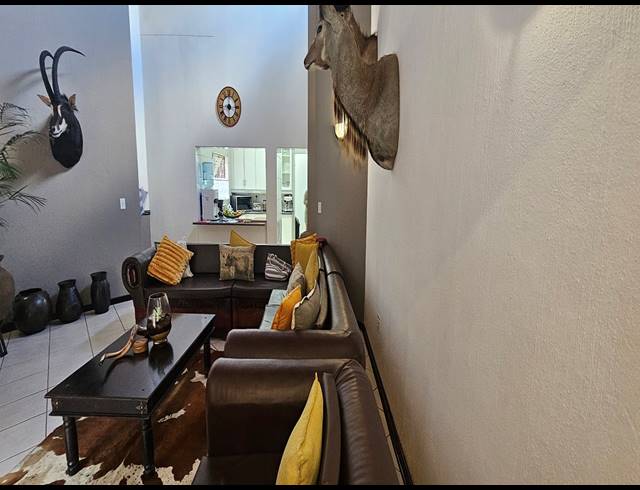 4 BEDROOM HOUSE FOR SALE IN MEYERSDAL